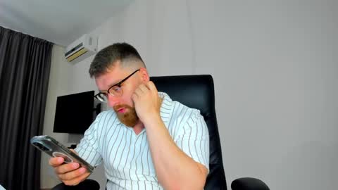 FindomGuyXXX online show from 04/14/26, 09:48