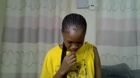 fine_queen12 online show from 02/05/25, 10:30