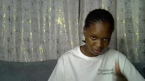 fine_queen12 online show from 03/22/26, 12:30