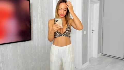 FinestChantilly online show from 04/10/26, 06:07