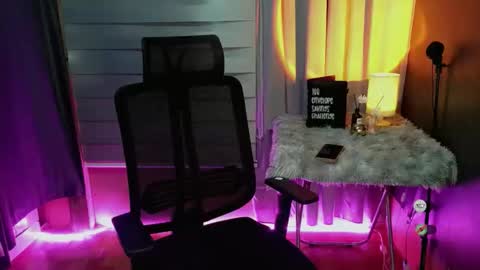 finestgodes_aki online show from 02/08/26, 02:09