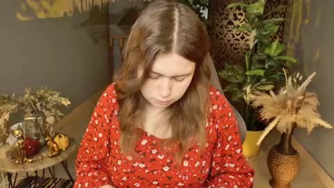 fiora online show from 12/22/25, 05:37