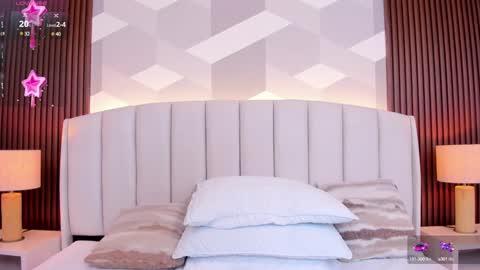 Snapshot of fiorella_milf_ chatting on 12/03/24, 08:06 Catherine Lynn online show from 12/03/24, 08:06