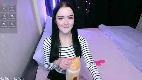 ALICESTEVEVECTOR pvt open  online show from 10/28/25, 07:05