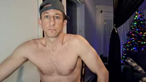 Snapshot of fit_dave_canada chatting on 11/27/25, 12:56 fit_dave_canada online show from 11/27/25, 12:56