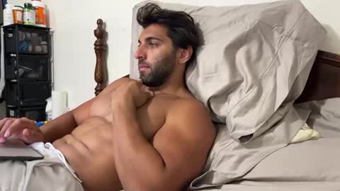 fitcurvyman4fun_69 online show from 05/27/26, 05:21