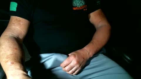 fitguy40 online show from 02/11/25, 04:22