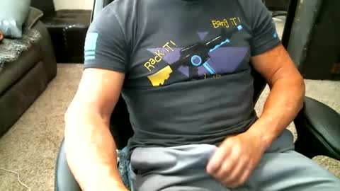 fitguy40 online show from 10/02/25, 04:36