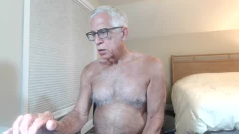 Snapshot of fitman999 chatting on 07/09/26, 05:33 Jon online show from 07/09/26, 05:33