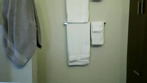 fitonetoo online show from 10/20/25, 01:00