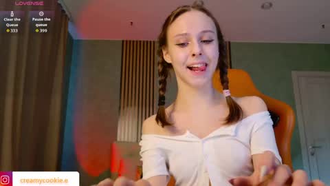 im Linda please give me thumbs up online show from 05/31/26, 03:04