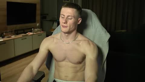 Snapshot of fixsicki chatting on 02/07/26, 06:33 Eren. online show from 02/07/26, 06:33