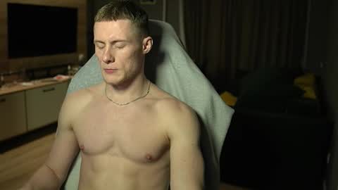 Snapshot of fixsicki chatting on 02/10/26, 04:44 Eren. online show from 02/10/26, 04:44