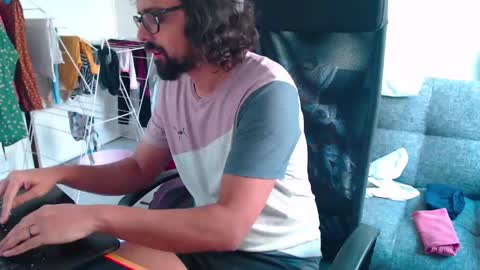 Snapshot of fizz6572 chatting on 02/14/25, 08:42 fizz6572 online show from 02/14/25, 08:42