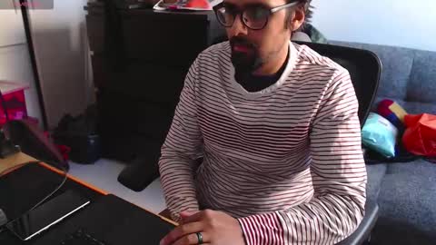 Snapshot of fizz6572 chatting on 11/17/25, 09:37 fizz6572 online show from 11/17/25, 09:37