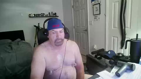 Snapshot of flaguy3233 chatting on 02/15/26, 04:47 Florida guy online show from 02/15/26, 04:47