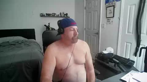 Snapshot of flaguy3233 chatting on 02/25/26, 06:45 Florida guy online show from 02/25/26, 06:45
