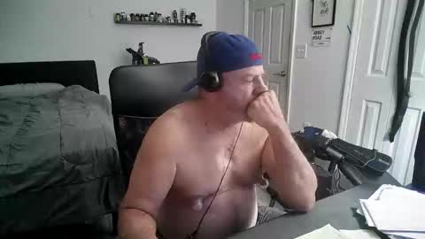 Snapshot of flaguy3233 chatting on 02/27/26, 10:04 Florida guy online show from 02/27/26, 10:04