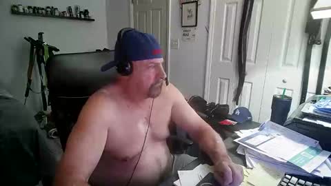 Snapshot of flaguy3233 chatting on 03/05/26, 04:19 Florida guy online show from 03/05/26, 04:19