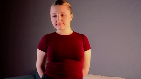 Amelia online show from 04/02/26, 01:47