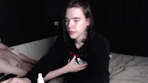 Robin online show from 12/13/24, 12:28