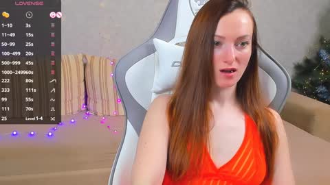 Snapshot of flamystar chatting on 12/17/24, 11:49 Yana online show from 12/17/24, 11:49