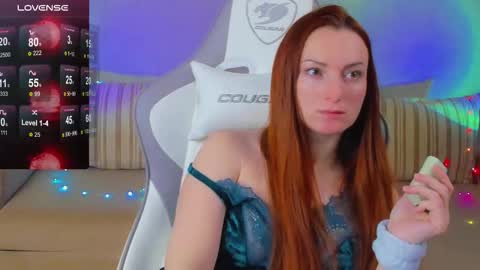 Snapshot of flamystar chatting on 10/13/25, 12:05 Yana online show from 10/13/25, 12:05