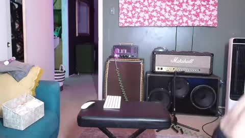 Flannel Dong online show from 09/29/25, 10:20