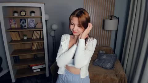 Snapshot of flawfull chatting on 10/09/25, 01:31 Cheryl 3 online show from 10/09/25, 01:31