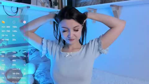 Snapshot of flawfull chatting on 12/05/25, 10:46 Cheryl 3 online show from 12/05/25, 10:46