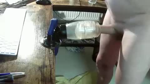 Snapshot of fleshlight4246 chatting on 01/22/25, 03:18 UK Fleshlight Fucker online show from 01/22/25, 03:18