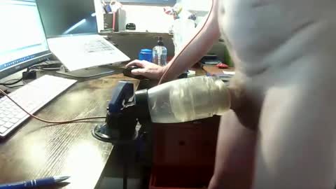 Snapshot of fleshlight4246 chatting on 11/02/25, 02:41 UK Fleshlight Fucker online show from 11/02/25, 02:41