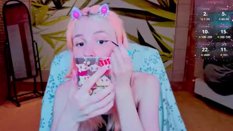 Snapshot of fleximona chatting on 06/14/26, 10:06 FlexiMona online show from 06/14/26, 10:06