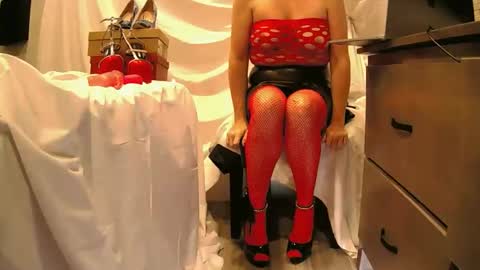 Snapshot of flirtydirtyfiona chatting on 11/23/25, 07:35 flirtydirtyfiona online show from 11/23/25, 07:35