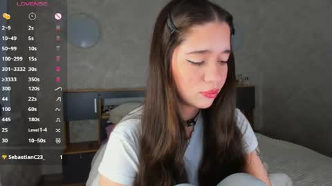 Snapshot of flirtykitty_ chatting on 06/20/26, 04:26 Emely online show from 06/20/26, 04:26