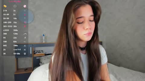 Snapshot of flirtykitty_ chatting on 07/06/26, 05:04 Emely online show from 07/06/26, 05:04
