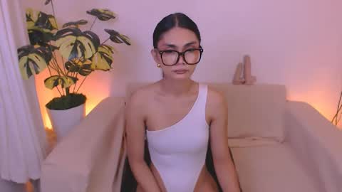 Snapshot of flirtymarga chatting on 06/13/26, 04:27 Marga online show from 06/13/26, 04:27