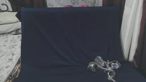 Snapshot of flirtymistressx chatting on 02/06/25, 10:37 FlirtyMistressX online show from 02/06/25, 10:37