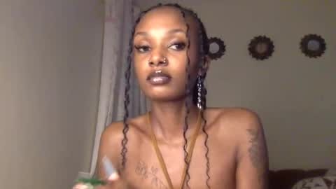 Snapshot of flirtyy_sheery chatting on 06/07/26, 02:48 sheery online show from 06/07/26, 02:48