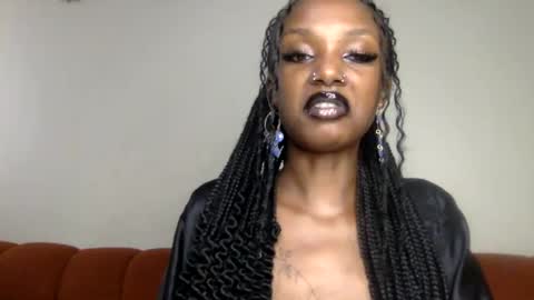 Snapshot of flirtyy_sheery chatting on 06/17/26, 10:50 sheery online show from 06/17/26, 10:50
