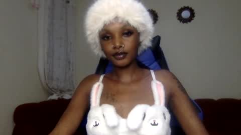 Snapshot of flirtyy_sheery chatting on 07/29/26, 03:37 sheery online show from 07/29/26, 03:37