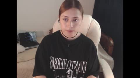 Snapshot of flor3citarockera chatting on 02/02/26, 01:32 flor3citarockera online show from 02/02/26, 01:32