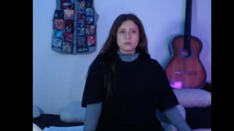 flor3citarockera online show from 04/15/26, 02:02