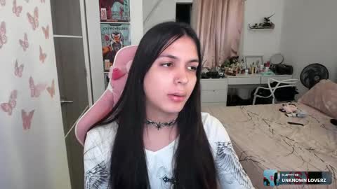 Snapshot of flora_angelical chatting on 04/11/26, 05:45 Angel online show from 04/11/26, 05:45