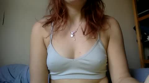 Snapshot of floraexploration chatting on 12/09/24, 11:26 floraexploration online show from 12/09/24, 11:26