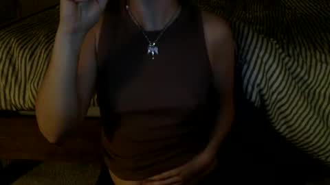 Snapshot of floraexploration chatting on 03/05/25, 07:27 floraexploration online show from 03/05/25, 07:27