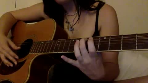 Snapshot of floraexploration chatting on 09/20/25, 07:04 floraexploration online show from 09/20/25, 07:04