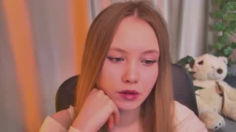 hey there guys im Flora no not the one from WInx. But I love magical stuff and especially I love nature. I dont know I thin online show from 06/07/26, 10:19