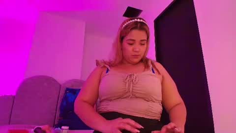 Snapshot of flordecayena_ chatting on 07/13/26, 03:09 Flordecayena online show from 07/13/26, 03:09