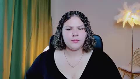 Snapshot of florenceanderson_ chatting on 09/18/25, 07:54 florenceanderson_ online show from 09/18/25, 07:54